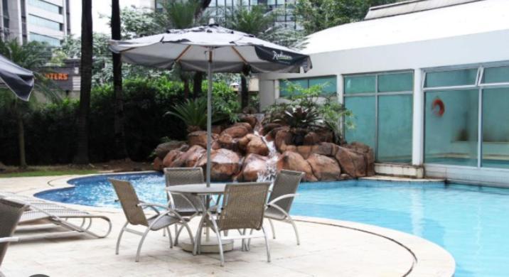 Radisson Vila Olimpia Sao Paulo酒店 外观 照片 The swimming pool at the hotel